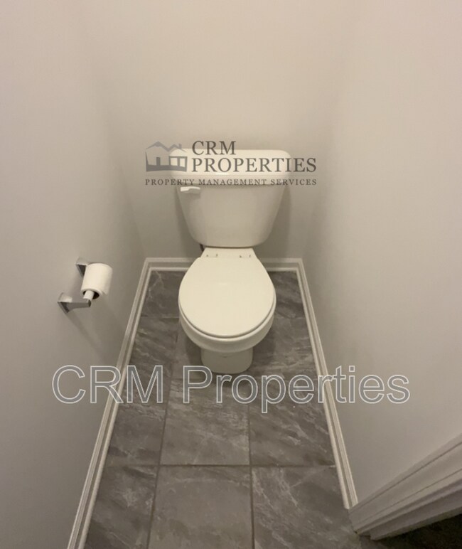 Building Photo - 3242 Somers Dr