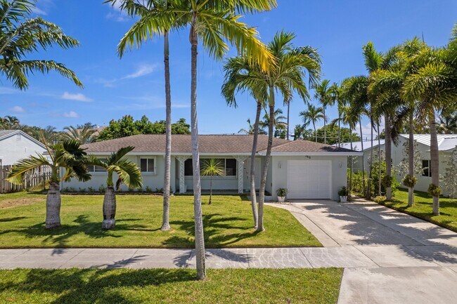 Building Photo - 360 Palmetto St