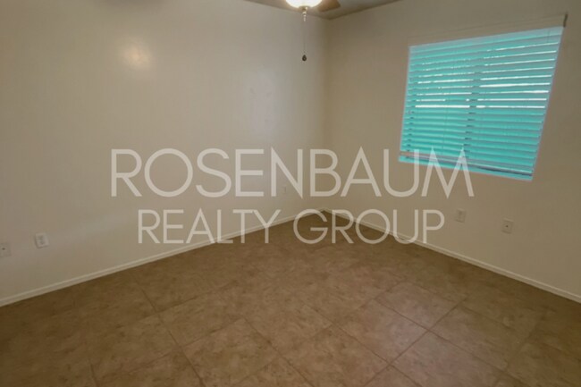 Building Photo - Stunning 2-bedrooms, 1-bath home in Tucson!