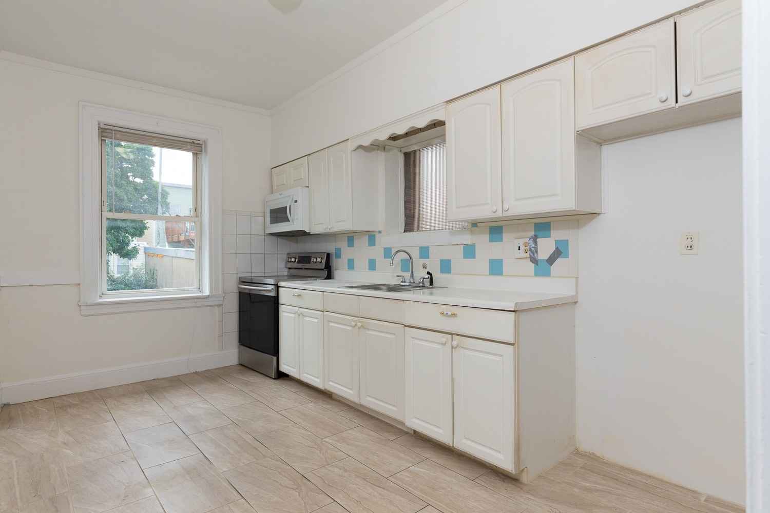 Kitchen - 907 20th St