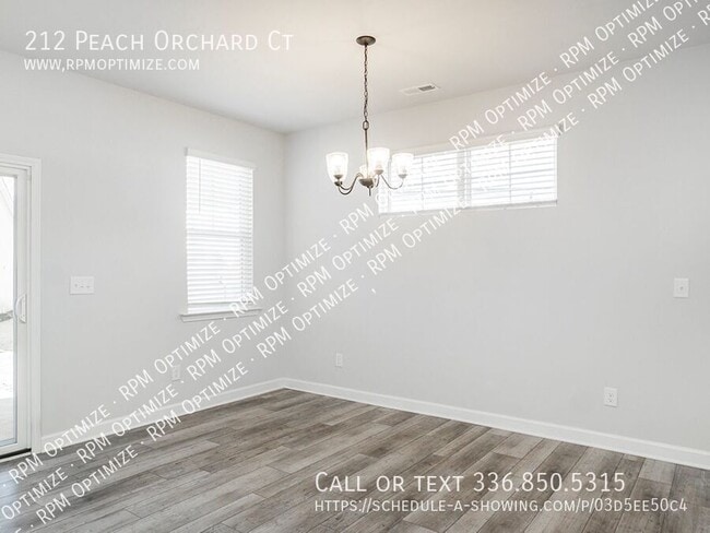 Building Photo - 212 Peach Orch Ct