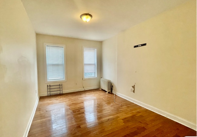 Primary Photo - 150 Belmont Ave