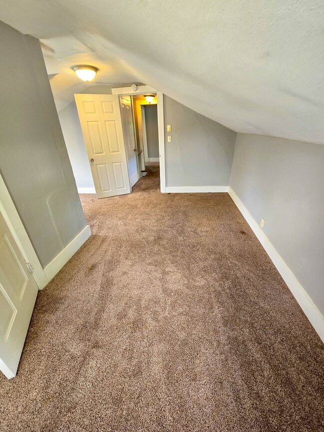 Building Photo - Charming 5 Bedroom Home in Aledo with Mode...