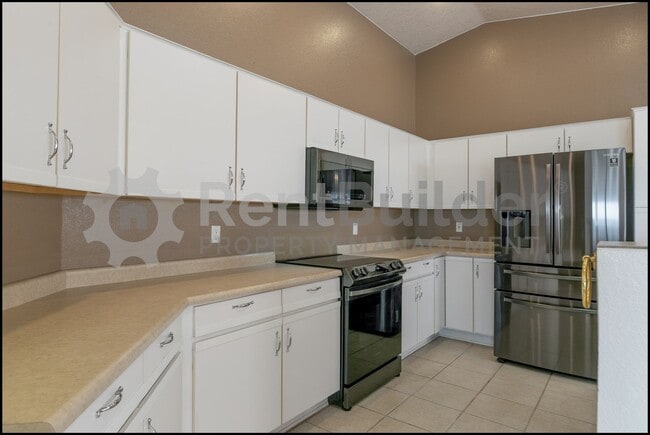 Building Photo - ***ARRIVING SOON*** CALL US TODAY AT (505)...