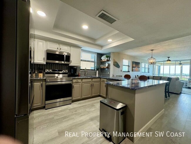 Building Photo - 4260 SE 20th Pl