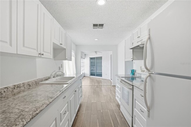 Building Photo - 7744 St Andrews Blvd