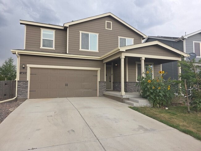 Primary Photo - MASSIVE 5 Bedroom Home In Bennett!