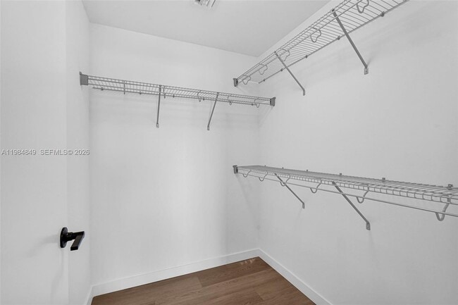 Building Photo - 307 SW 5th St