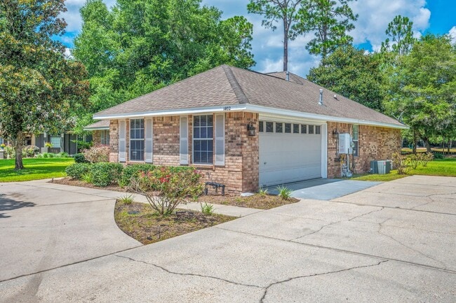 Primary Photo - Updated Home in Bluewater Bay!