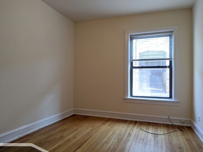 Building Photo - 2649 N Spaulding Ave