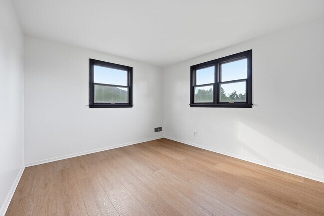 Building Photo - 1403 Uelen Ct