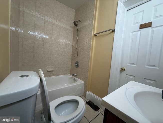 Building Photo - 720 Springfield Ave