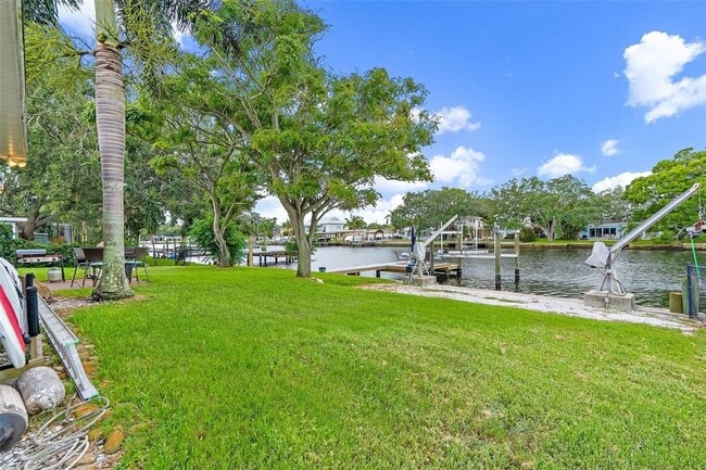Building Photo - 9298 Sun Isle Dr NE
