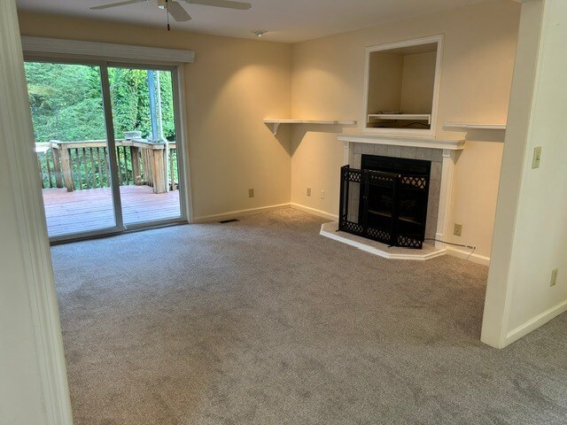 Building Photo - 1503 Strawberry Ln