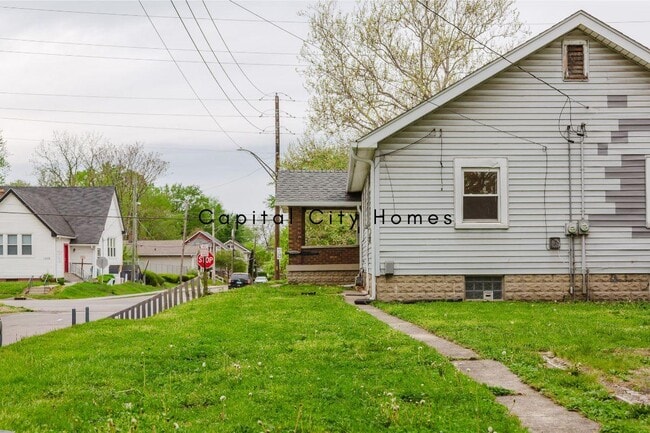Building Photo - 1301-1303 N Rural St
