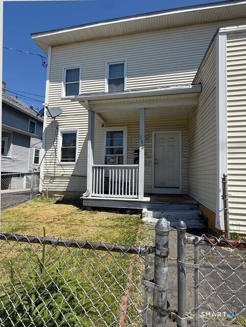 Building Photo - 353 Ogden St