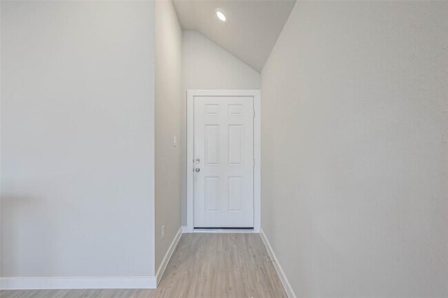 Building Photo - 8154 Royal Breeze Dr