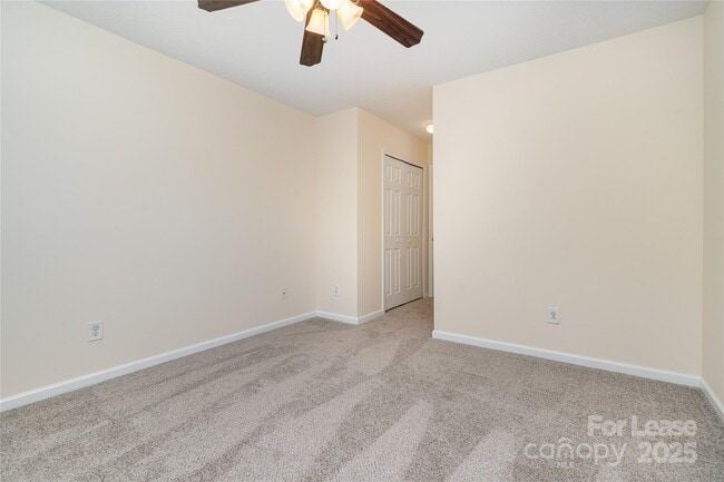 Building Photo - 16849 Greenlawn Hills Ct