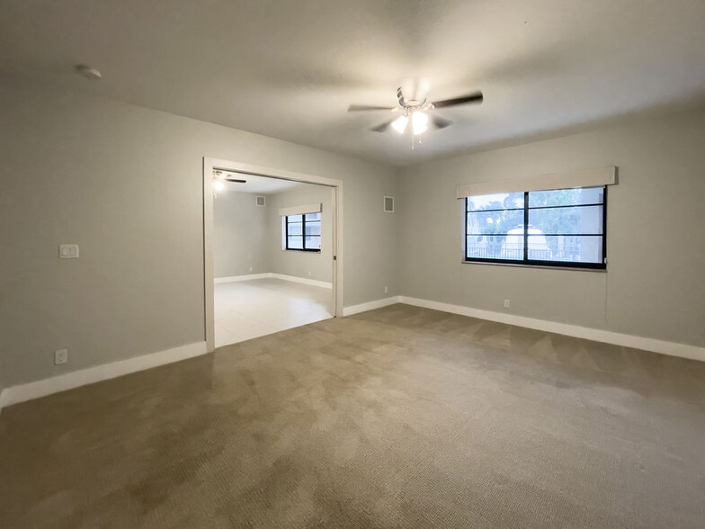 Building Photo - 64 Isle Of Venice Dr