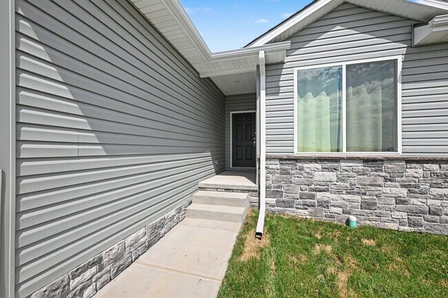 Building Photo - 6852 Portage Dr