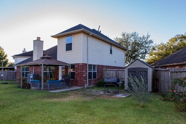 Building Photo - 315 Glade Bridge Ln