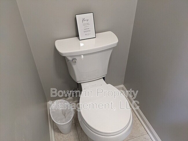 Building Photo - 180 Twin Creek Ct