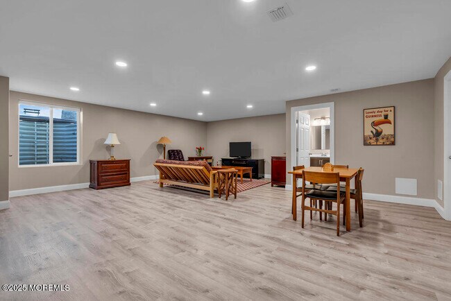 Building Photo - 26 Malcolm Way