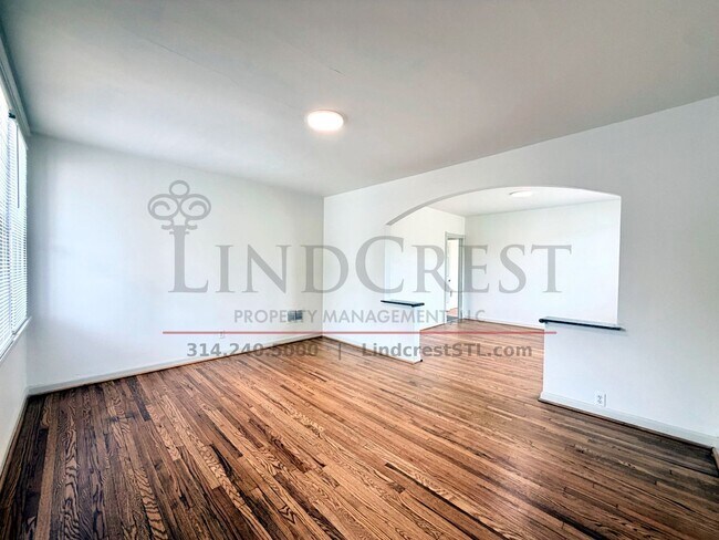 Building Photo - 4840 Gardenville Ave