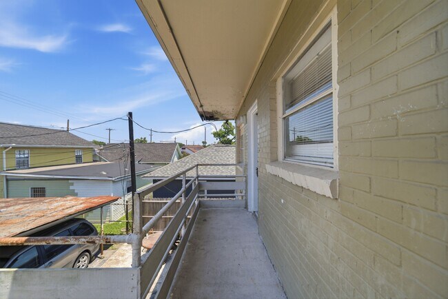 Building Photo - 5534 Eskridge St