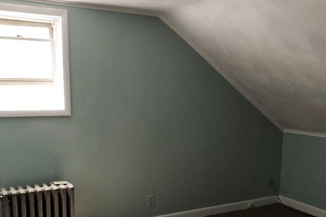 Bedroom - 21 Miner St