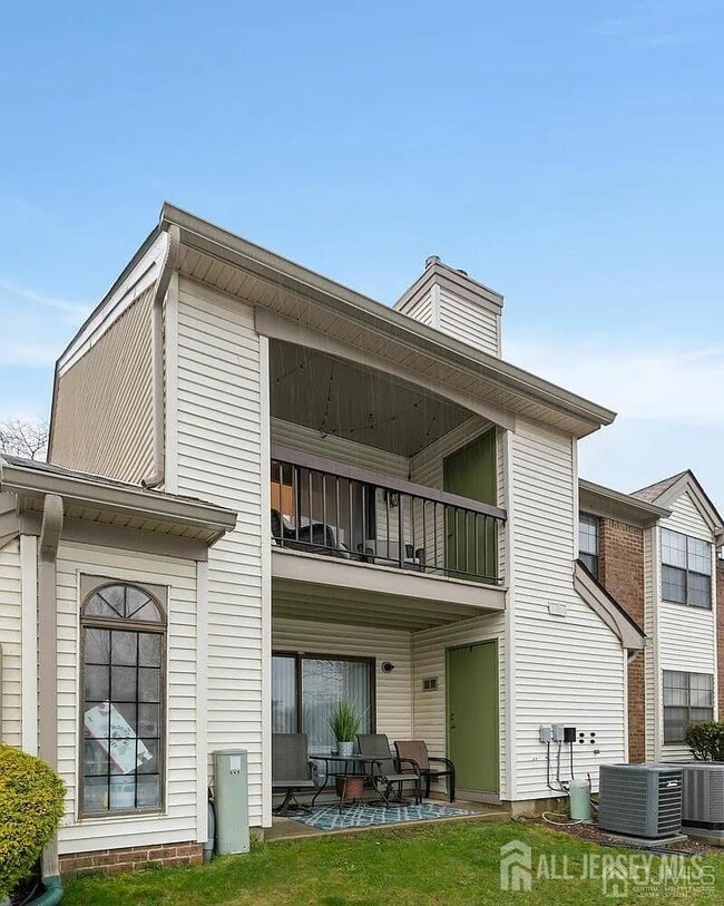 Building Photo - 1111 Harbour Club Dr