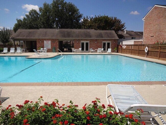 Building Photo - 5911 Woodway Place Ct