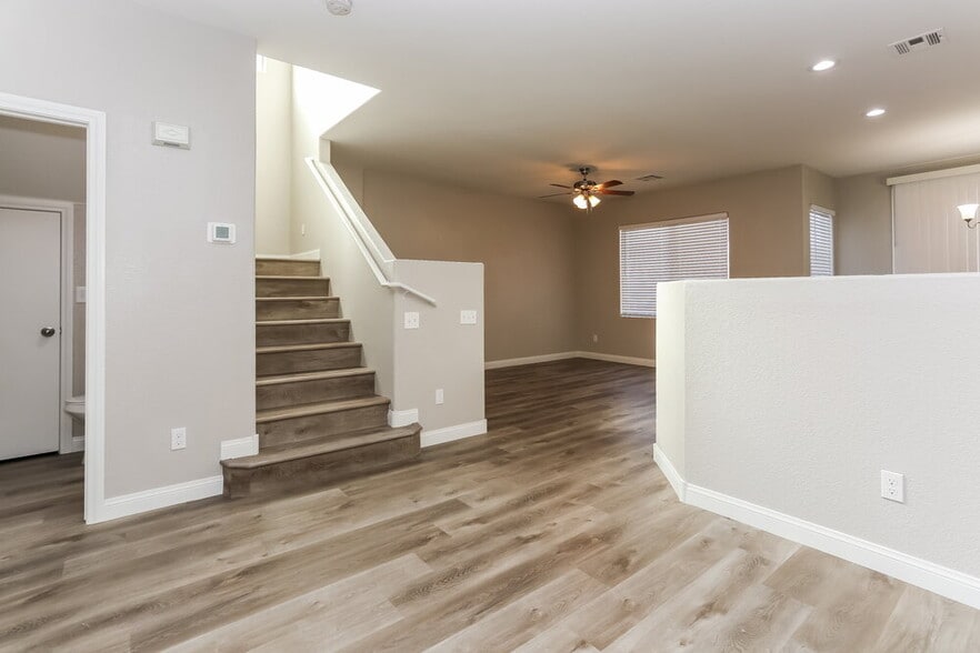 Building Photo - 6425 Raven Hall St