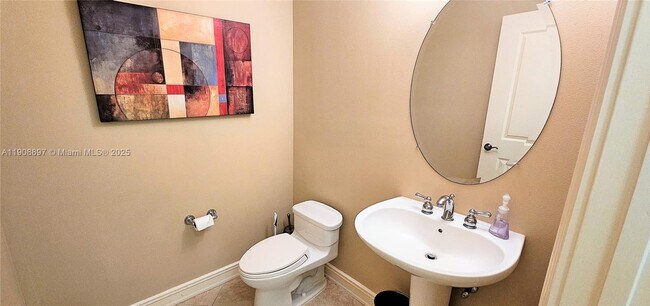 Building Photo - 16102 Emerald Estates Dr