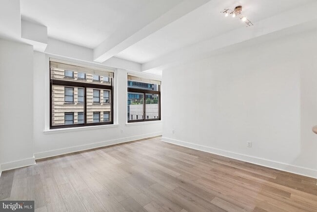 Building Photo - 1500 Chestnut St