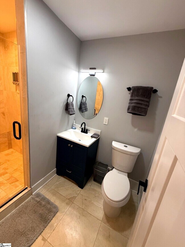 Building Photo - 113 Prancer Ave