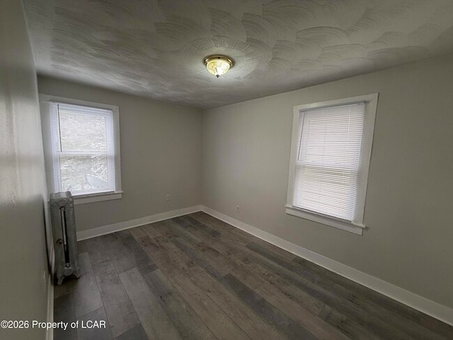 Building Photo - 178 S Sherman St