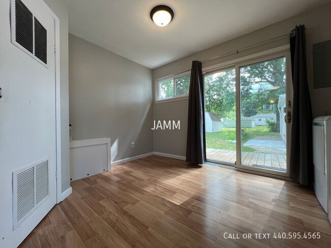 Building Photo - 6181 Zehman Dr