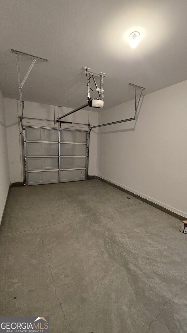 Building Photo - 209 Kenoot Dr
