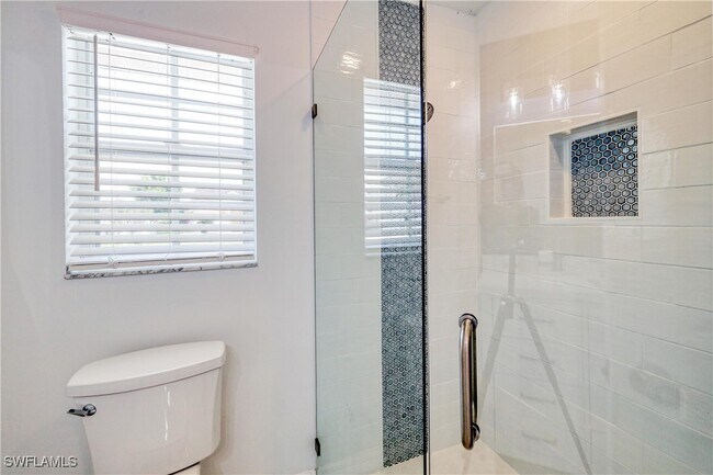 Building Photo - 22589 Island Lakes Dr
