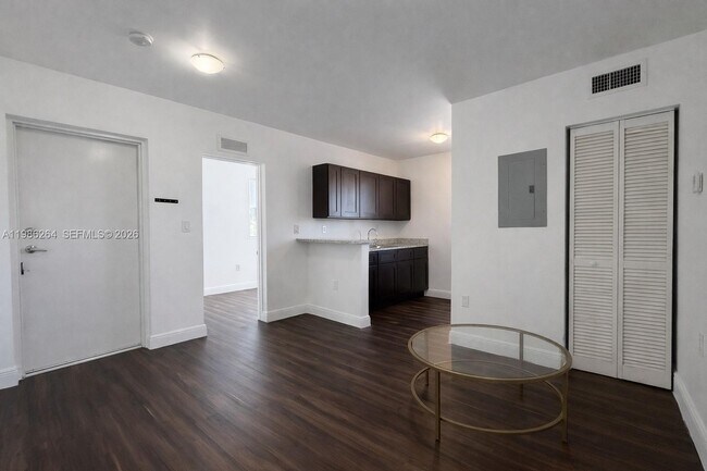 Building Photo - 540 NW 7th St