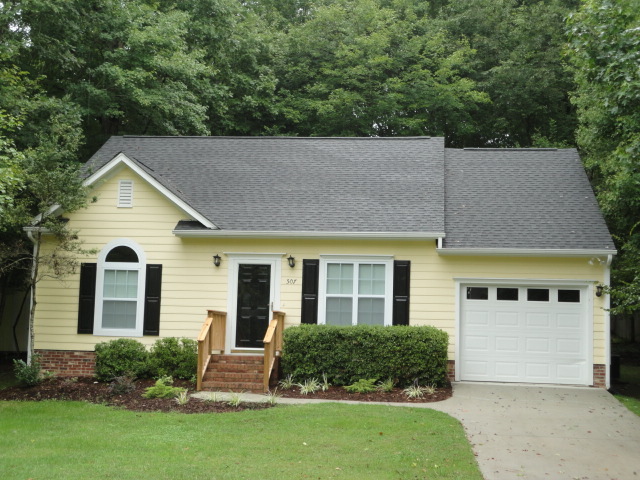 Primary Photo - 507 Devereaux Ln