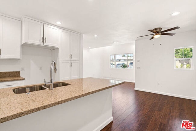 Building Photo - 2746 Santa Anita Ave