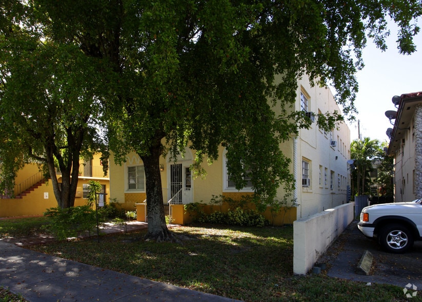 Building Photo - 230 Salamanca Ave