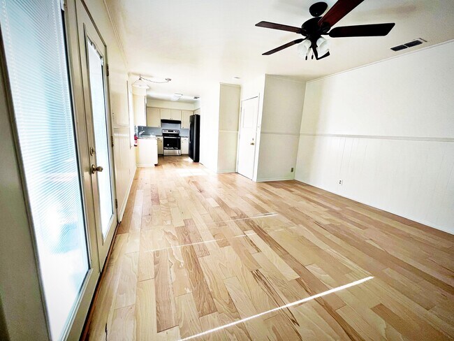 Building Photo - 2823 Amy Ln