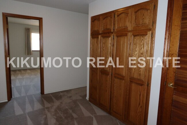 Building Photo - Riverlake 4 bedroom, 3 bath, 3 car home