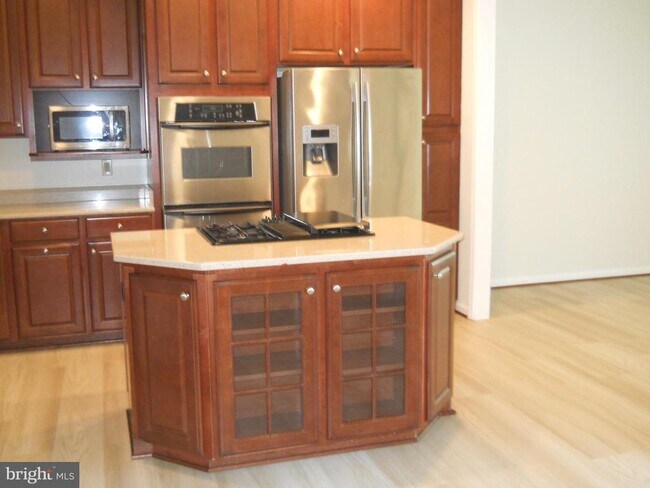 Building Photo - 2807 Cornet Ct