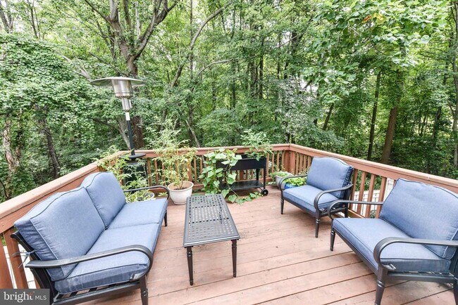 Building Photo - 1661 Fieldthorn Dr