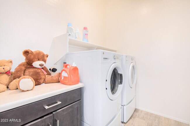 Building Photo - 7322 W Phelps Rd