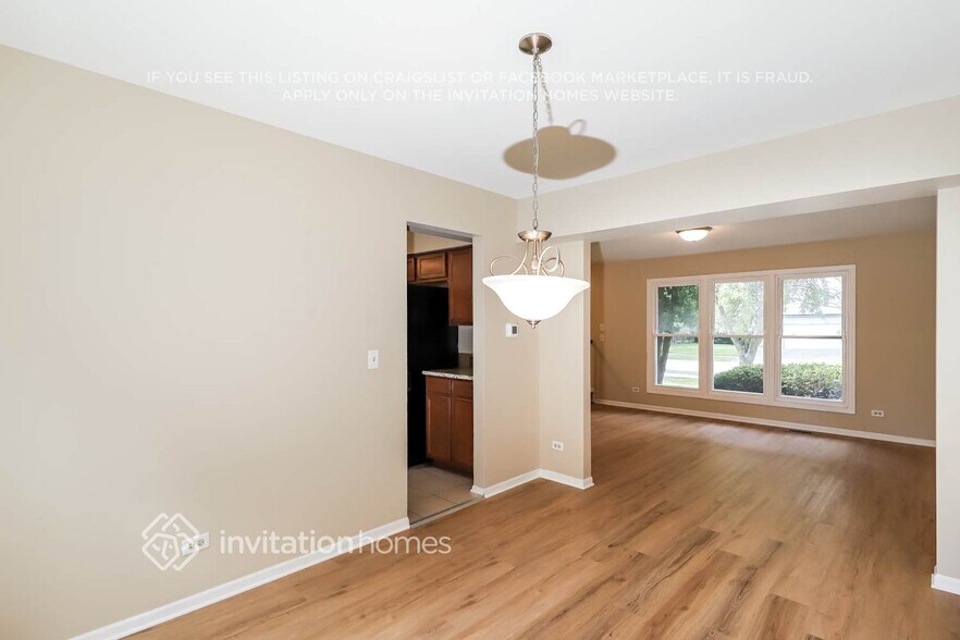Building Photo - 134 Brookwood Ln E